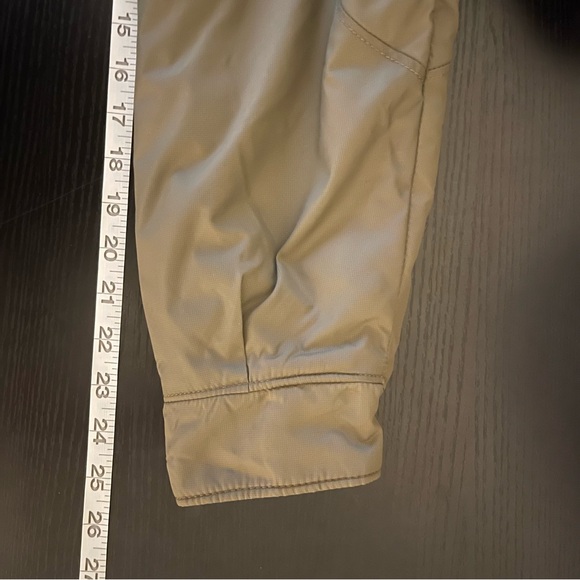 Lure Jeans Co. green bomber jacket with brown faux fur lining - Picture 13 of 13